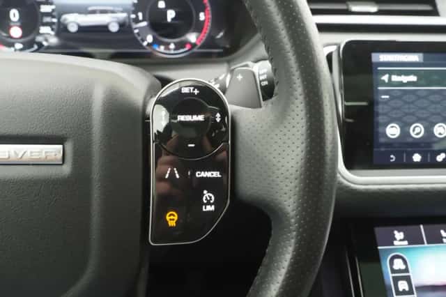 Land Rover Range Rover Velar (2017) thumbnail 25