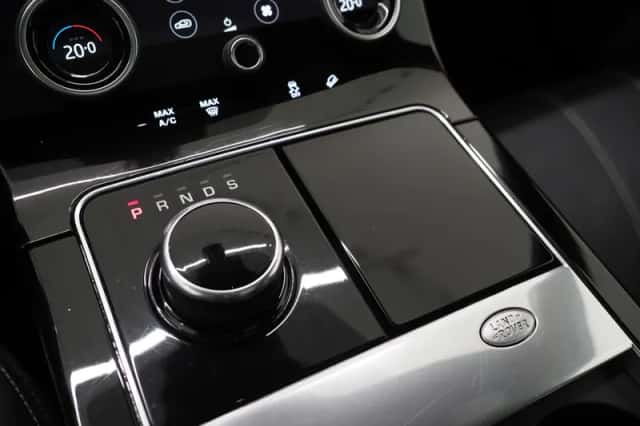 Land Rover Range Rover Velar (2017) thumbnail 32