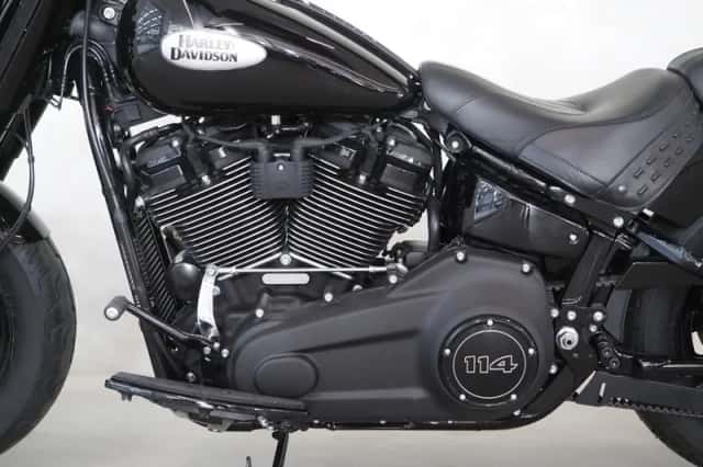 Harley-Davidson 114 FLHCS Softail Heritage Classic (2022) thumbnail 11