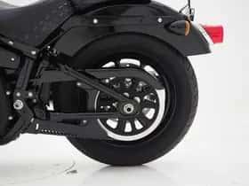Harley-Davidson 114 FLHCS Softail Heritage Classic (2022) thumbnail 24