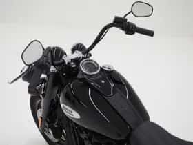 Harley-Davidson 114 FLHCS Softail Heritage Classic (2022) thumbnail 25