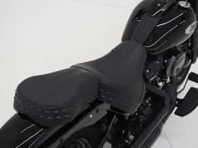 Harley-Davidson 114 FLHCS Softail Heritage Classic (2022) thumbnail 34