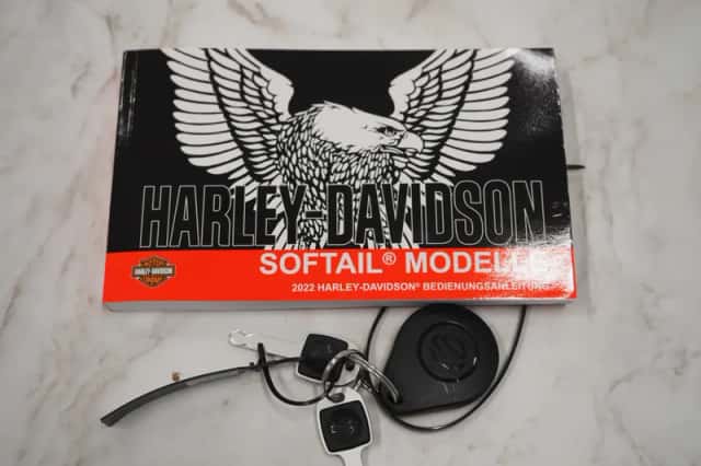 Harley-Davidson 114 FLHCS Softail Heritage Classic (2022) thumbnail 5