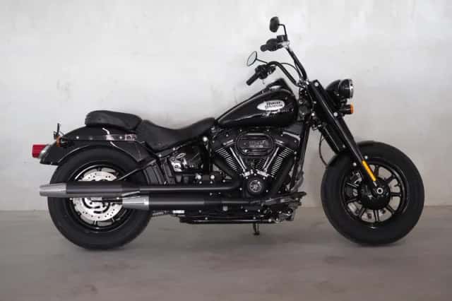 Harley-Davidson 114 FLHCS Softail Heritage Classic (2022) thumbnail 7