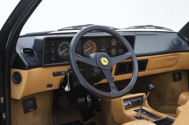 Ferrari Mondial (1984) thumbnail 11