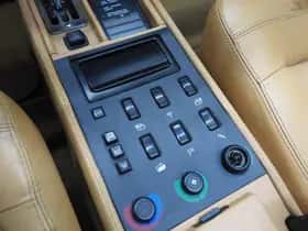 Ferrari Mondial (1984) thumbnail 41