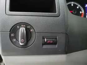 Volkswagen Transporter (2011) thumbnail 16