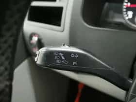 Volkswagen Transporter (2011) thumbnail 17