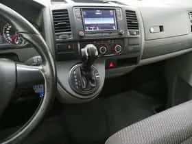 Volkswagen Transporter (2011) thumbnail 25