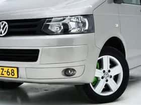 Volkswagen Transporter (2011) thumbnail 5