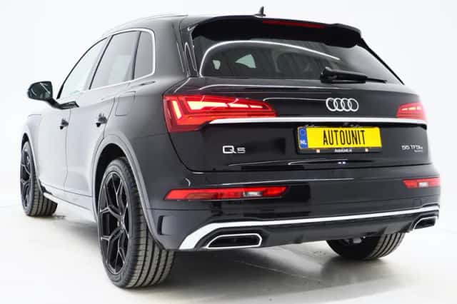 Audi Q5 (2021) thumbnail 3