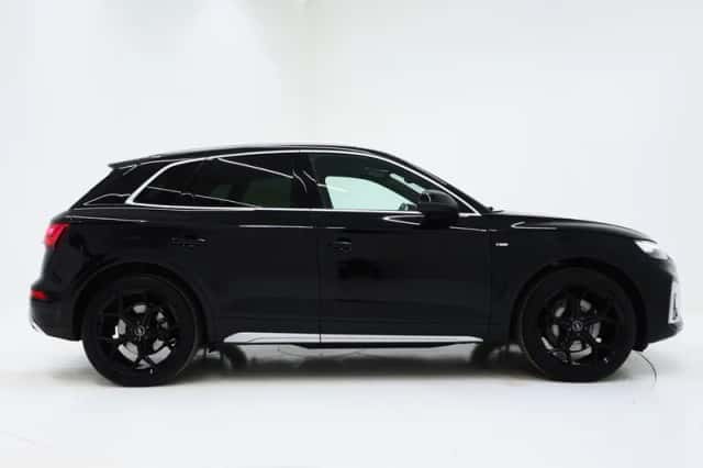 Audi Q5 (2021) thumbnail 10