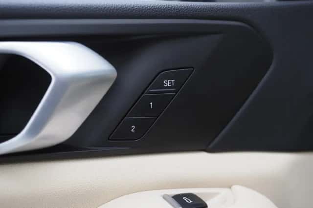 BMW X5 (2020) thumbnail 17