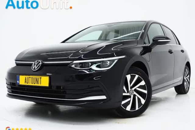 Volkswagen Golf (2021) thumbnail 1