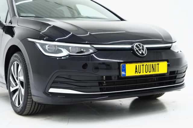 Volkswagen Golf (2021) thumbnail 12