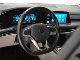 Volkswagen Golf (2021) thumbnail 18
