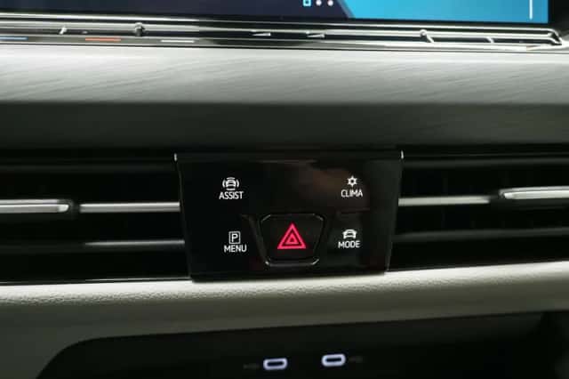 Volkswagen Golf (2021) thumbnail 39