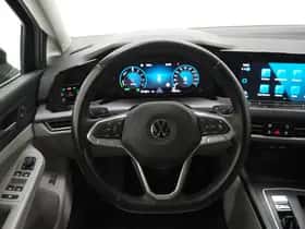 Volkswagen Golf (2021) thumbnail 40