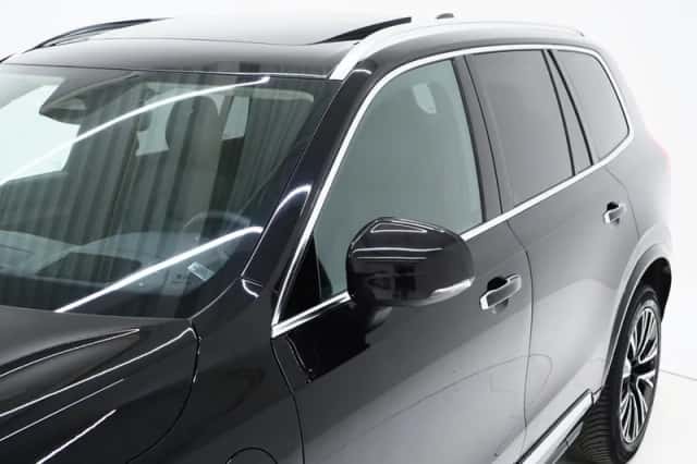 Volvo XC90 (2022) thumbnail 13