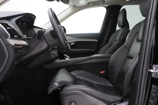 Volvo XC90 (2022) thumbnail 17