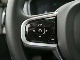 Volvo XC90 thumbnail 23