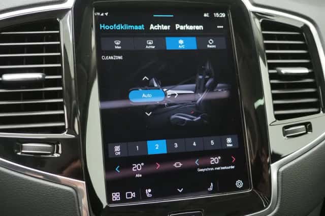 Volvo XC90 (2022) thumbnail 30