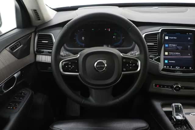 Volvo XC90 (2022) thumbnail 39