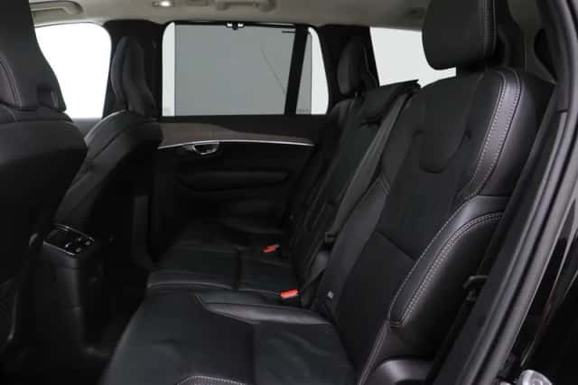 Volvo XC90 (2022) thumbnail 40