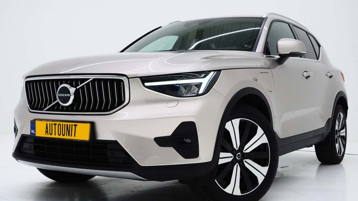 Volvo XC40 — foto 1