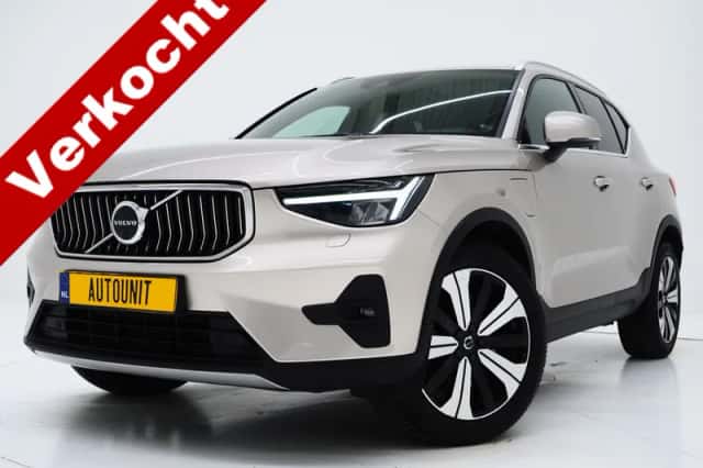 Volvo XC40 (2022) thumbnail 1