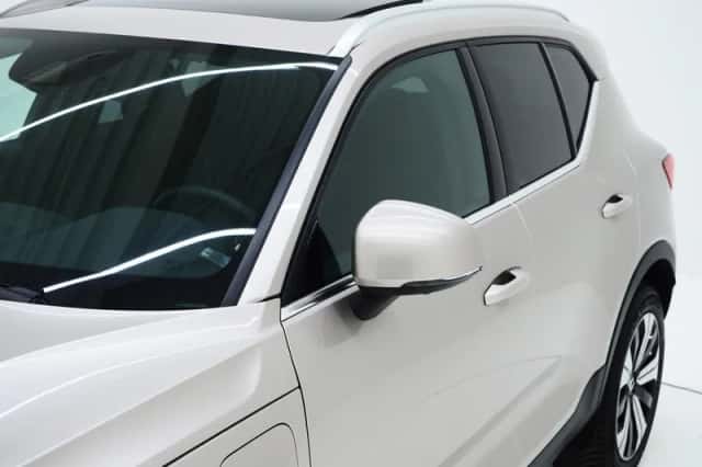 Volvo XC40 (2022) thumbnail 12