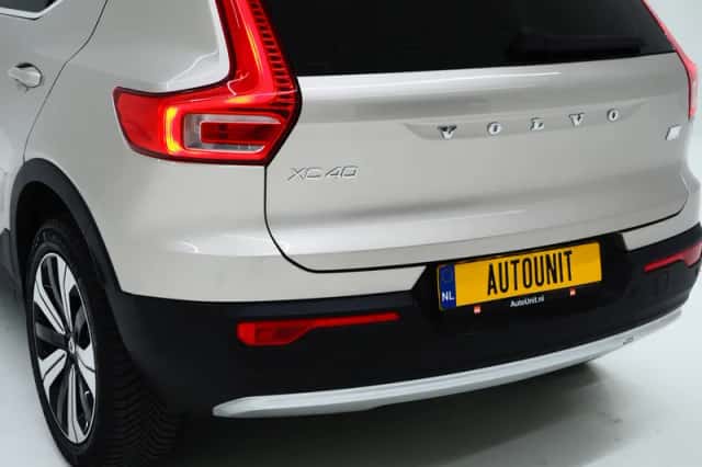 Volvo XC40 (2022) thumbnail 13