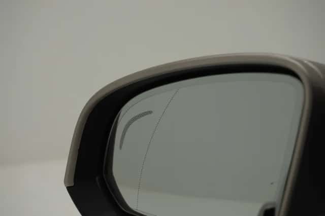 Volvo XC40 (2022) thumbnail 15