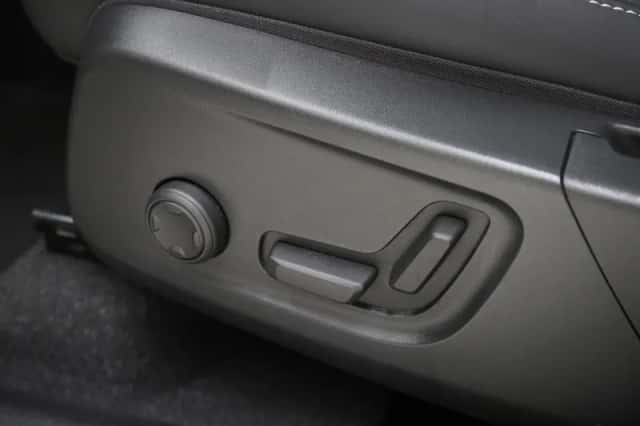 Volvo XC40 (2022) thumbnail 20