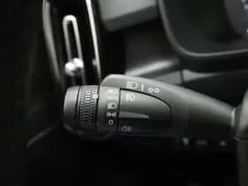 Volvo XC40 thumbnail 22