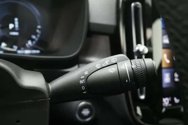 Volvo XC40 (2022) thumbnail 25