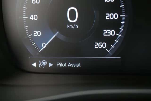Volvo XC40 (2022) thumbnail 28