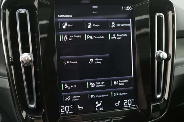 Volvo XC40 (2022) thumbnail 33