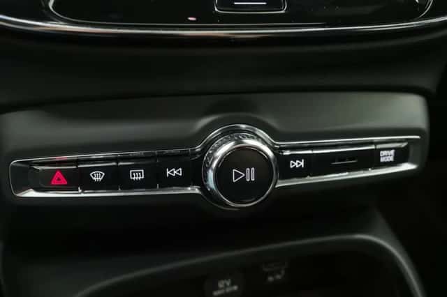 Volvo XC40 (2022) thumbnail 37