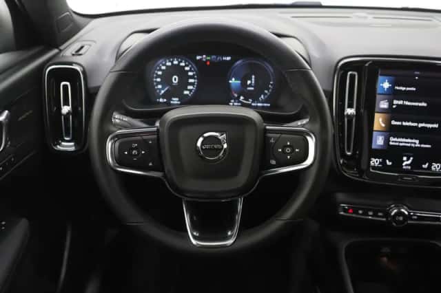 Volvo XC40 (2022) thumbnail 40