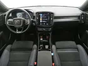 Volvo XC40 thumbnail 5