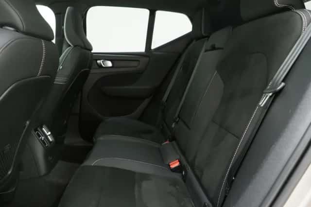 Volvo XC40 (2022) thumbnail 41