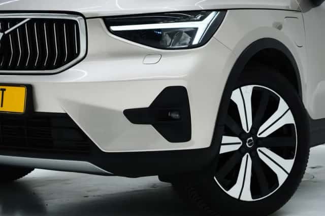 Volvo XC40 (2022) thumbnail 6