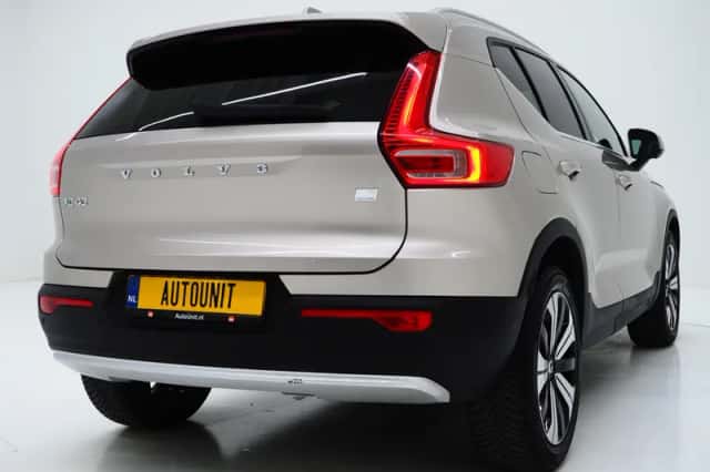 Volvo XC40 (2022) thumbnail 8