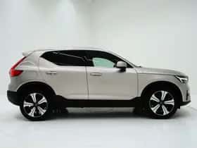 Volvo XC40 thumbnail 9