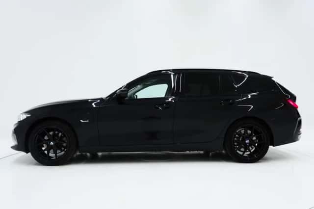BMW 3-Serie (2022) thumbnail 2