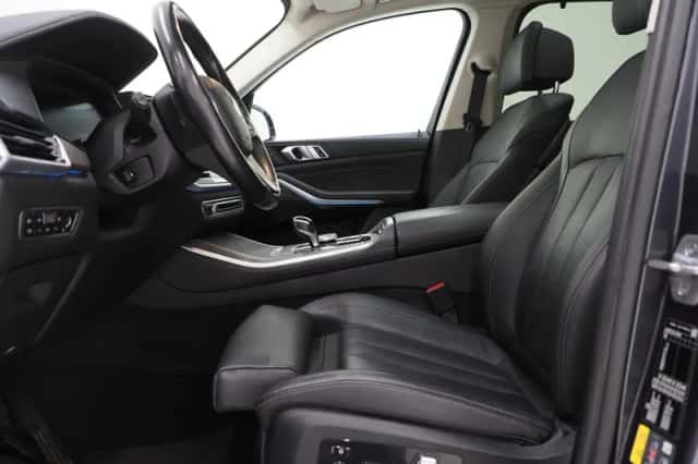 BMW X5 (2019) thumbnail 17