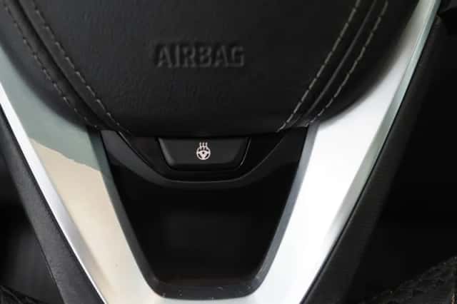 BMW X5 (2019) thumbnail 25
