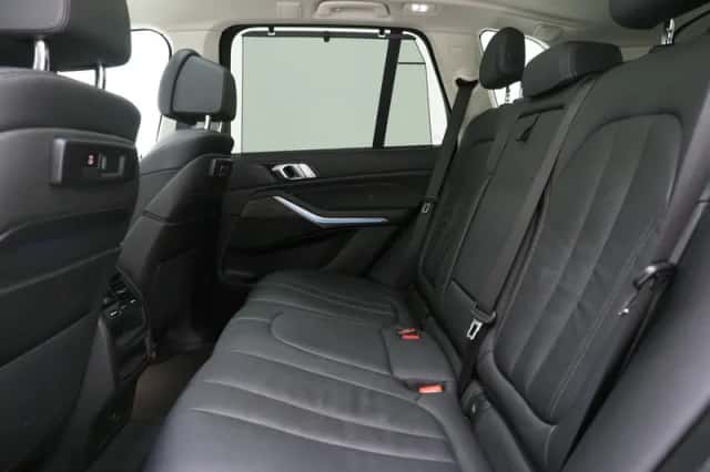BMW X5 (2019) thumbnail 40