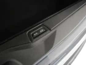 BMW X5 (2019) thumbnail 42